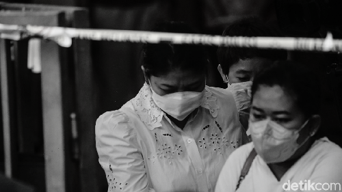 Istri Irjen Ferdy Sambo Putri Candrawathi saat rekonstruksi pembunuhan Brigadir Yosua