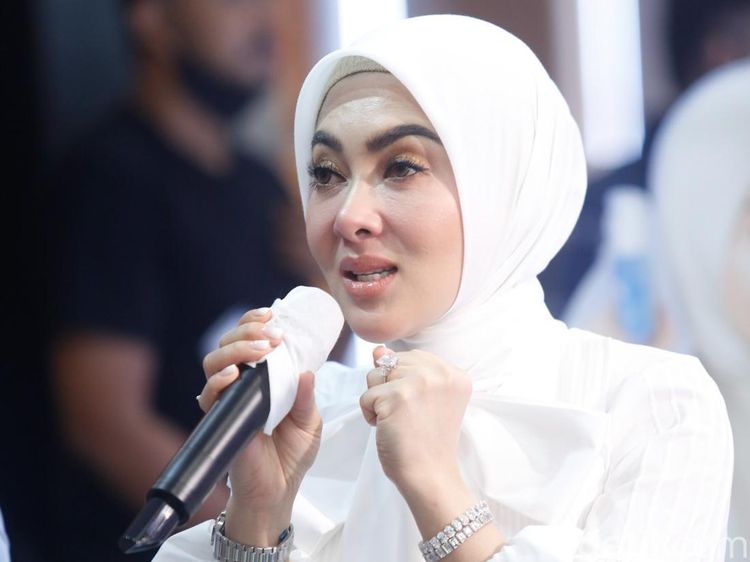 Syahrini Pulang ke Jakarta usai Setahun Tinggal di Singapura