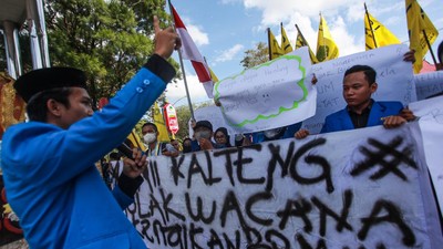 Geruduk Kantor Gubernur, Mahasiswa di Kalteng Tolak Kenaikan BBM