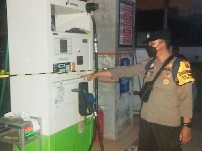 viral bbm campur air di banyuwangi