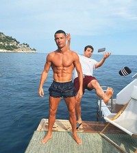 Aksi dewa photoshop