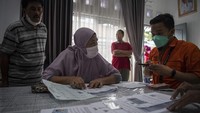 Penyaluran BLT tersebut mulai didistribusikan kepada penerima manfaat.  