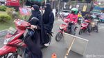 Harga Pertalite Sudah Naik, Warga Tetap Serbu SPBU di Bekasi