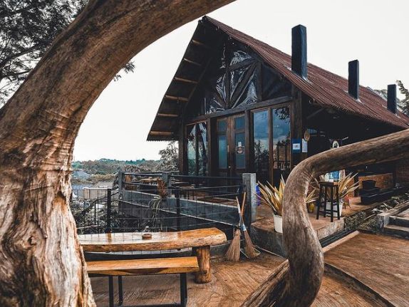 Kafe rooftop di Tangerang