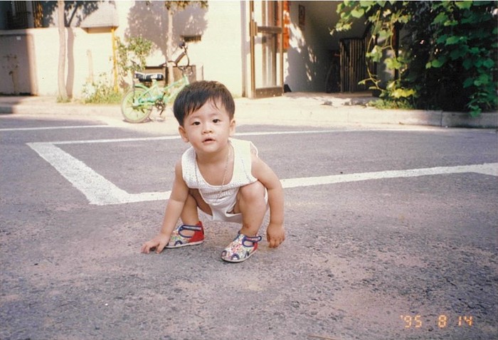 Foto masa kecil Kang Tae Oh
