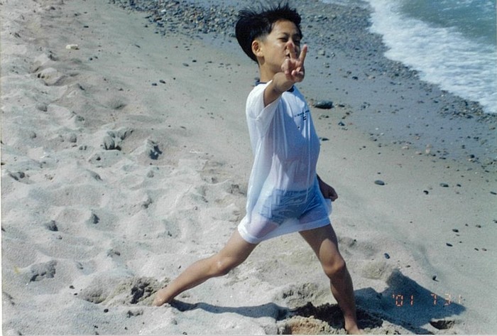 Foto masa kecil Kang Tae Oh