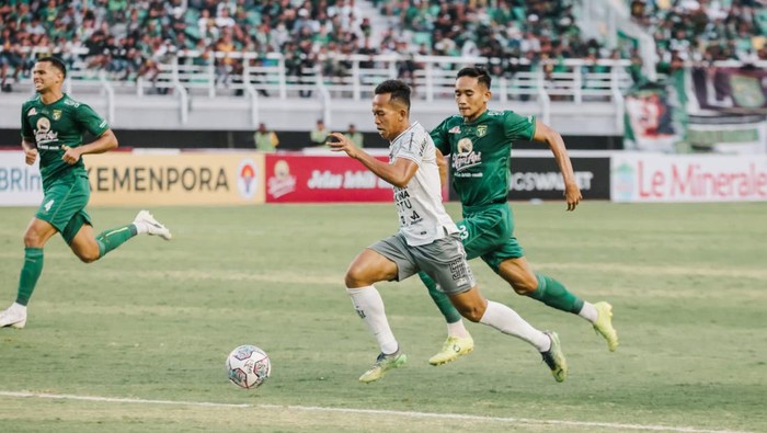 Laga Bali United vs Persebaya