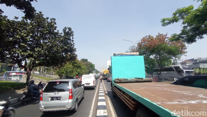 Lampu merah terlama di Bandung.