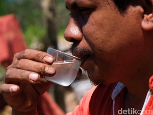 Moke, Minuman Adat NTT Simbol Penerimaan atau Persaudaraan