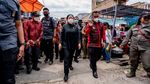 Momen Puan Tebar Benih Padi di Toba Sumut