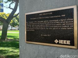 Wujud Ponsel Pertama, Telepon Presiden AS dan Helikopter Mars