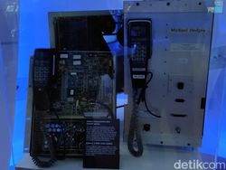 Wujud Ponsel Pertama, Telepon Presiden AS dan Helikopter Mars