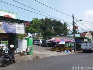 Detik-detik TNI Dikeroyok 5 Preman Saat Boncengkan Istri Hamil di Salatiga