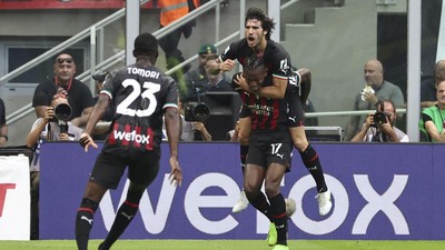 Drama Lima Gol, AC Milan Bungkam Inter Milan