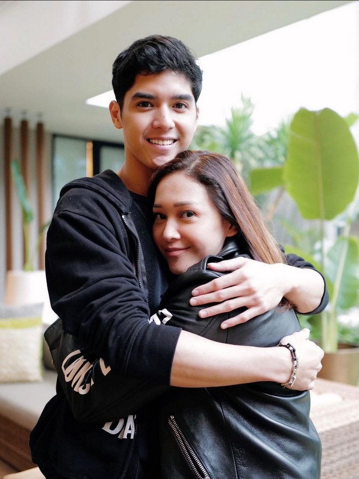 Al Ghazali dan Maia Estianty.