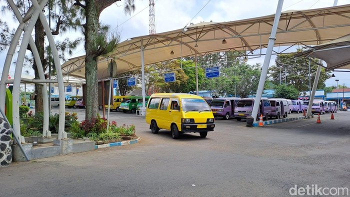 Angkot di Kota Batu