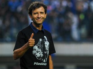 Sambutan Suporter Arema Bikin Luis Milla Terkesan