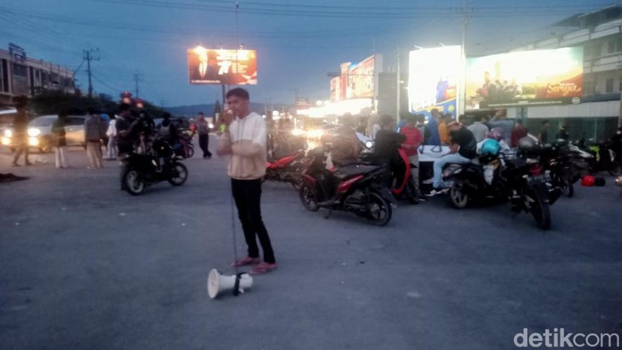 Demo mahasiswa tolak kenaikan BBM di Kendari, Sultra.
