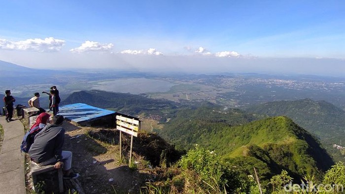 Gunung Telomoyo, Magelang, Minggu (4/9/2022).