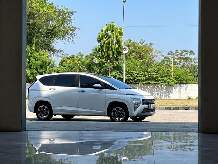 Hyundai Stargazer
