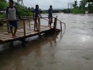 Jembatan Gantung Putus di Polewali Bone Diperbaiki JK, Rampung Desember