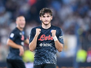 Kvaratskhelia Bisa Menjelma Jadi Maradona di Napoli