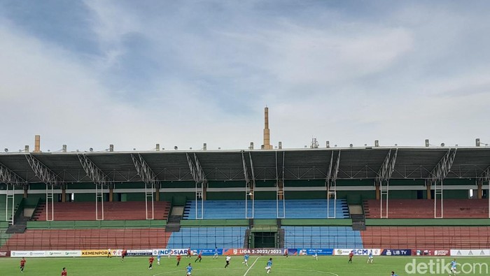 Laga Karo United vs Perserang Serdang di Stadion Teladan