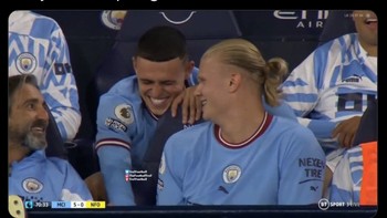 Ada juga foto Erling Haaland, karena namanya sering dibandingkan dengan penyerang baru Liverpool, Darwin Nunez, yang permainannya tak bagus dalam Derby Merseyside ini. Foto: Screenshot Twitter