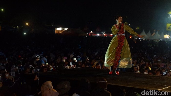 Penampilan Andien di Qris Jazz Atas Awan, DCF 2022, Sabtu (3/9/2022).