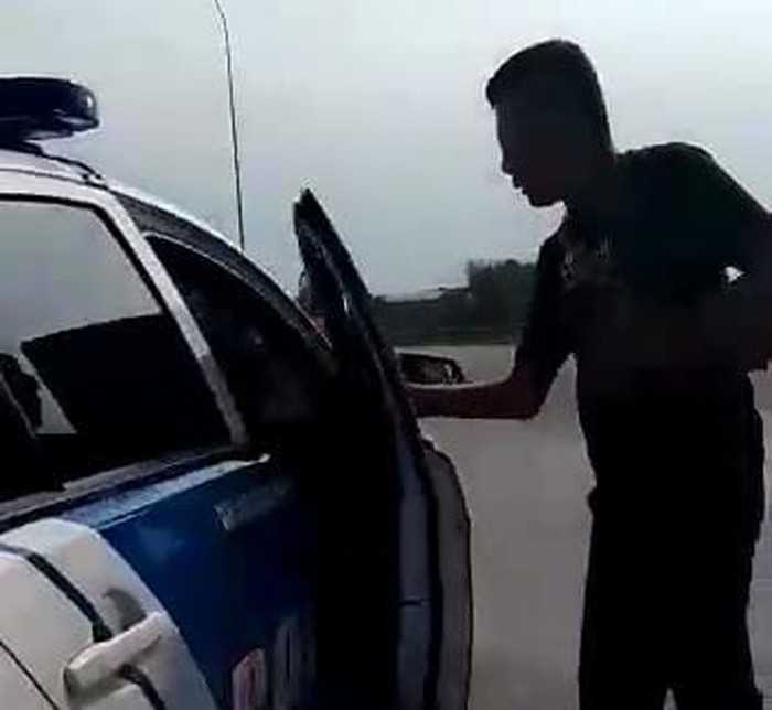 Polisi PJR Jatim cekcok dengan sopir di Tol Lebani  Gresik