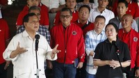 Puan mengaku dirinya membawa pesan rahasia dari Ketua Umum PDIP Megawati Soekarnoputri untuk Prabowo. Dia menyebut hanya dirinya dan Prabowo yang mengetahui isi pesan tersebut. Puan mengatakan pesan rahasia-rahasia itu bakal diumumkan pada waktu yang akan datang.