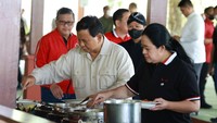 Usai berkuda, Prabowo, Puan, elite Gerindra dan PDIP makan bersama. Baru kemudian Prabowo dan Puan berbincang perihal persoalan bangsa. (Dok. Istimewa)
