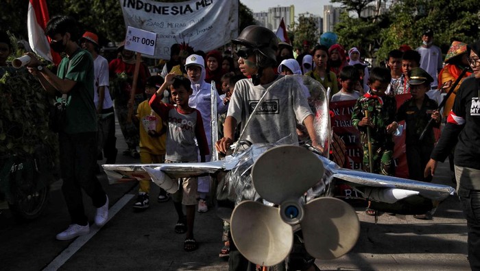 Semarak Karnaval Merdeka di Jakarta Utara Ratusan warga mengikuti Semarak Karnaval Merdeka di kawasan Sunter Agung, Jakarta Utara,Minggu (4/9).