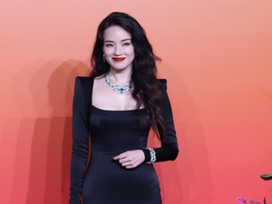 Shu Qi Blak-blakan soal Usianya Belum 50 Tahun