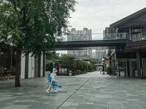 Aturan COVID Dilonggarkan, Warga China Malah Ogah Keluar Rumah