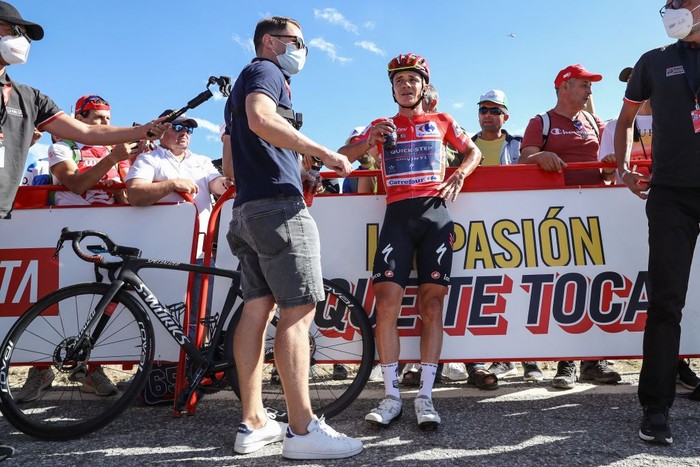 Belgian Remco Evenepoel of Quick-Step Alpha Vinyl enjoys a drink after stage 15 of the 2022 edition of the 'Vuelta a Espana', Tour of Spain cycling race, from Martos to Sierra Nevada (153 km), Spain, Sunday 04 September 2022. BELGA PHOTO DAVID PINTENS (Photo by DAVID PINTENS / BELGA MAG / Belga via AFP) (Photo by DAVID PINTENS/BELGA MAG/AFP via Getty Images)