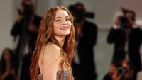 Film terbaru Sadie Sink, The Whale, diputar di Venice. (Foto: Getty Images/Elisabetta A. Villa)