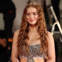 Sadie Sink Hapus Instagram dari Ponsel, Sebut Social Media Sangat Berbahaya