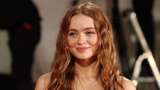 Sadie Sink Curhat soal Adegan Ciuman Pertama di Stranger Things