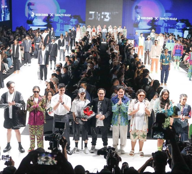 Di catwalk Danjyo Hiyoji x 3Second, Bonge berbagi panggung dengan Al Ghazali. Penampilan Al tersebut menjadi yang perdana setelah putus cinta dari Alyssa Daguise. (Foto: Dok. JF3)