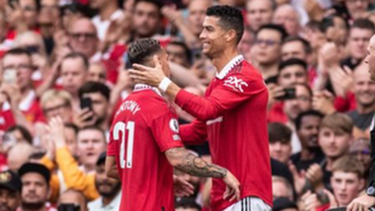 Antony sudah belajar banyak dari Cristiano Ronaldo. (Foto: dok. Instagram)