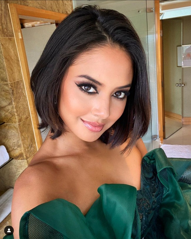 Wanita yang lahir pada 8 Agustus 1993 itu mengawali kariernya sebagai seorang model. Aurelie mulai aktif mengikuti lomba-lomba modelling sejak tahun 2008. Foto: Instagram/@aurelie