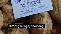 Bakmi Ayam Acang di Grogol, Jakarta Barat menyajikan bakso goreng halal yang enak. Harganya Rp 15.000 per dua buah. Foto: Instagram/Site Shop