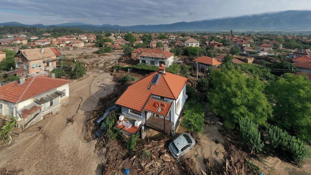 Begini Kondisi Bulgaria yang Dihantam Banjir, Ribuan Rumah Terendam