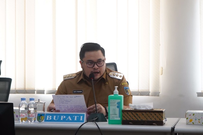 Bupati Kediri Hanindhito Himawan Pramana.