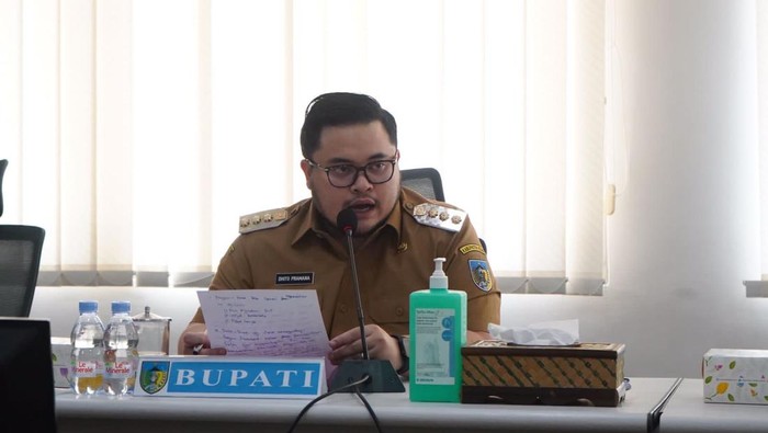 Bupati Kediri Hanindhito Himawan Pramana.