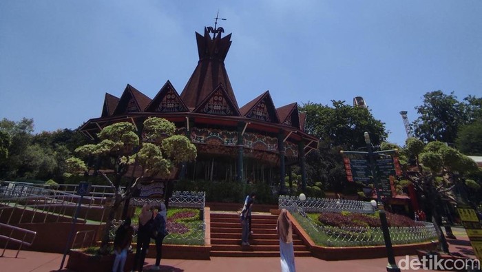 Cara ke Dufan naik kereta dapat diketahui lewat informasi di bawah ini. Selain naik KRL, pengunjung Dufan juga bisa menaiki MRT dan busway TransJakarta.