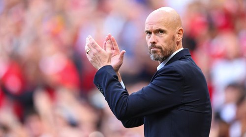 MANCHESTER, ENGLAND - SEPTEMBER 04: Erik Ten Hag the manager / head coach of Manchester United during the Premier League match between Manchester United and Arsenal FC at Old Trafford on September 4, 2022 in Manchester, United Kingdom. (Photo by Robbie Jay Barratt - AMA/Getty Images)