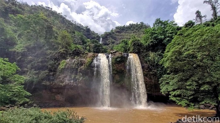 Geomyth Curug Sodong di Sukabumi