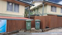 Pemukiman ini diisi oleh pekerja PTFI yang sebagian membawa serta keluarganya. Bangunannya juga tertata rapih dan dilengkapi dengan tempat sampah di masing-masing bangunan. Tak ayal jalanan di wilayah permukiman Tembagapura begitu bersih.